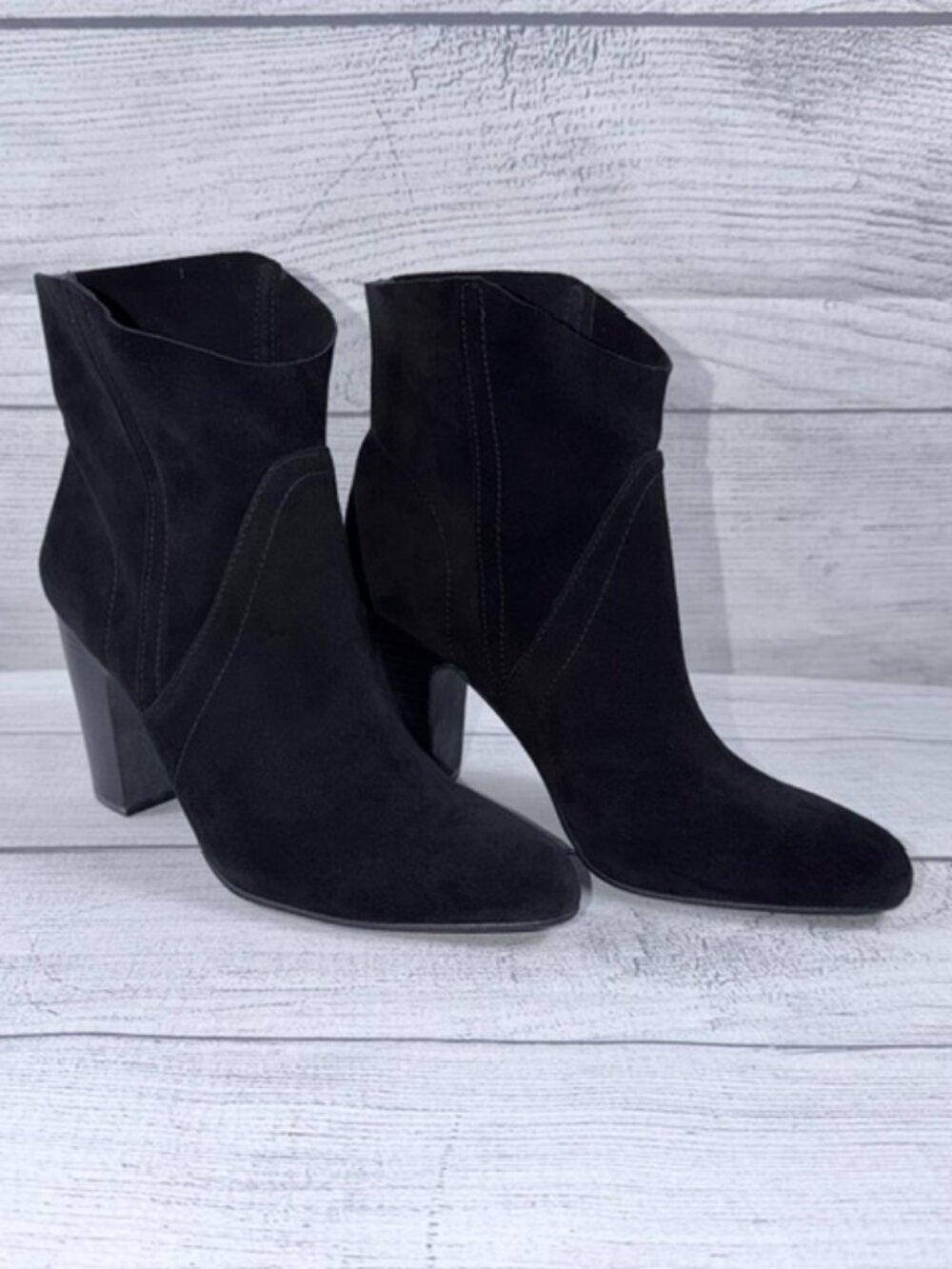 🖤 Vince Camuto Creestal Black Suede Pointed Toe Block Heel Ankle Boots 7.5M
